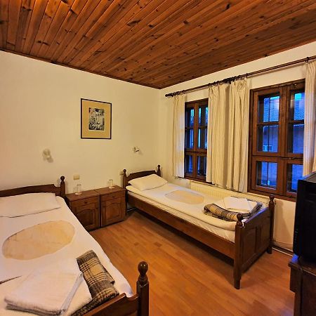 Yakovtsi Inn Екстер'єр фото