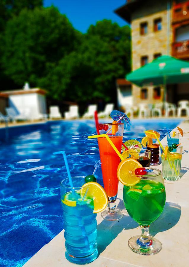 Yakovtsi Inn Екстер'єр фото
